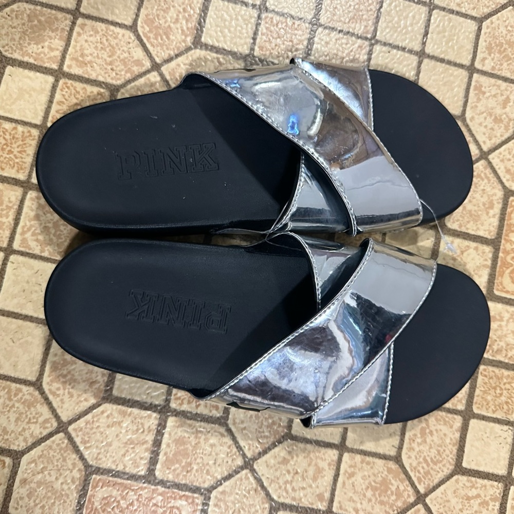 Victoria's Secret PINK Chrome Silver Dog Flip Flops Slides‎ Medium 7/8 New